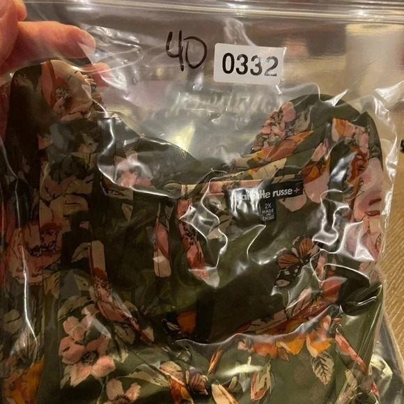 CHARLOTTE Russe floral wrap top - Picture 9 of 9